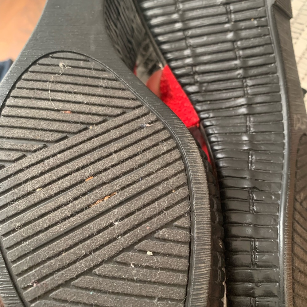 Red Sandals - Picture 2 of 4